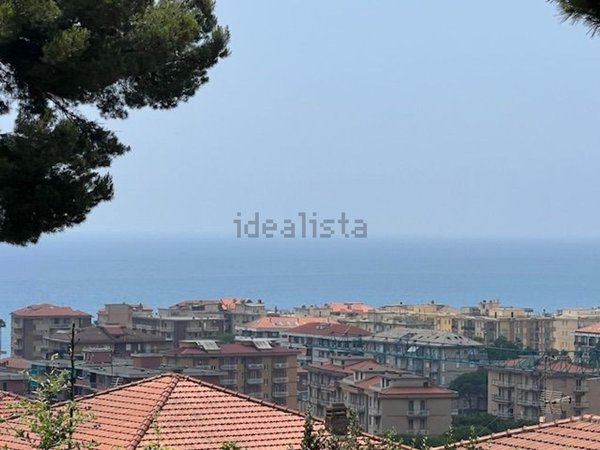 casa indipendente in vendita ad Andora