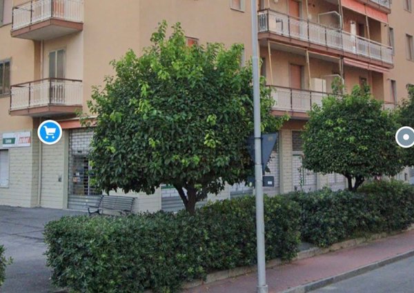 locale commerciale in vendita ad Andora