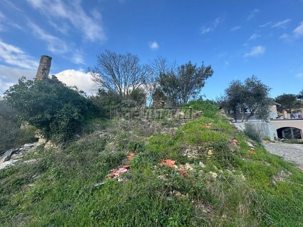 rudere in vendita ad Andora