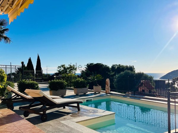 appartamento in vendita ad Andora