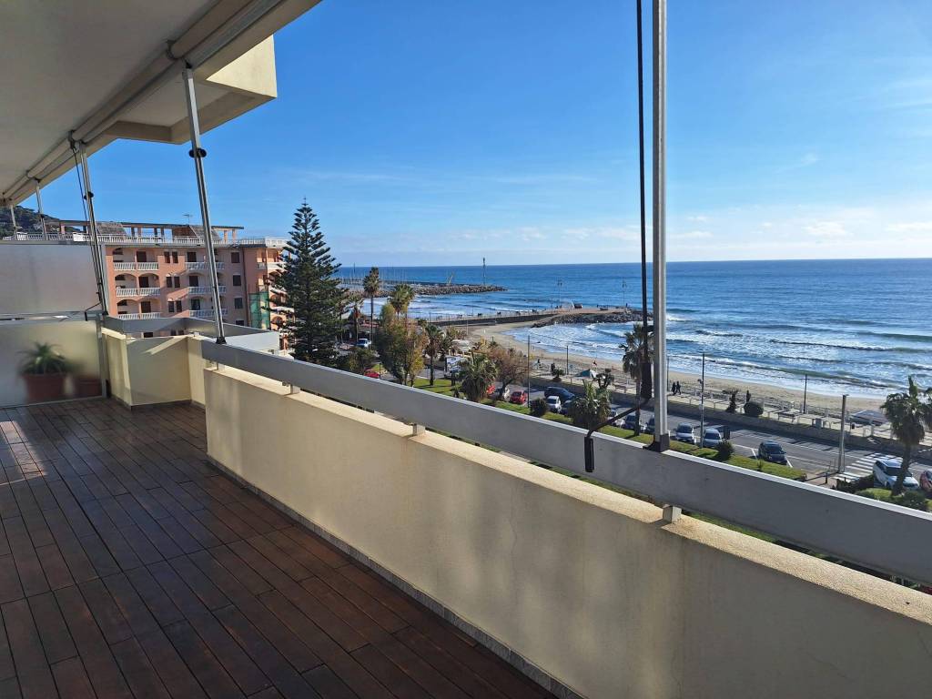 appartamento in vendita ad Andora