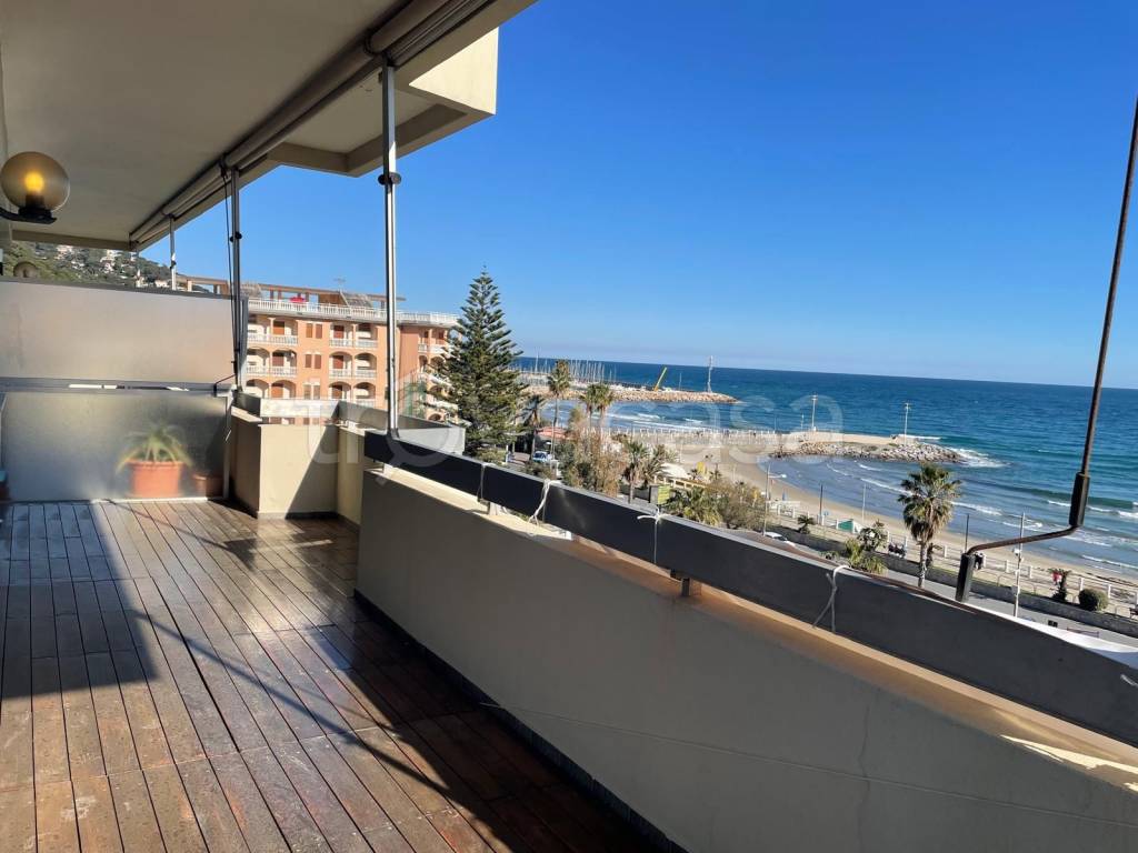 appartamento in vendita ad Andora