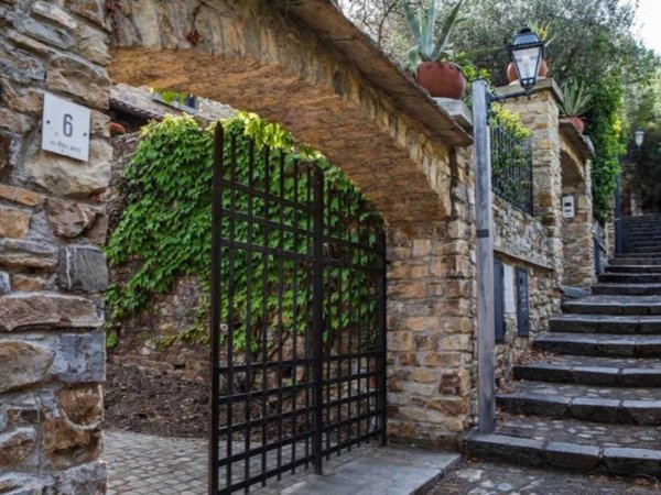 casa indipendente in vendita ad Andora