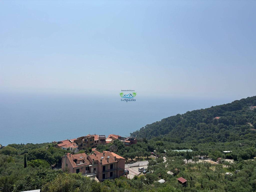 appartamento in vendita ad Andora in zona Rollo