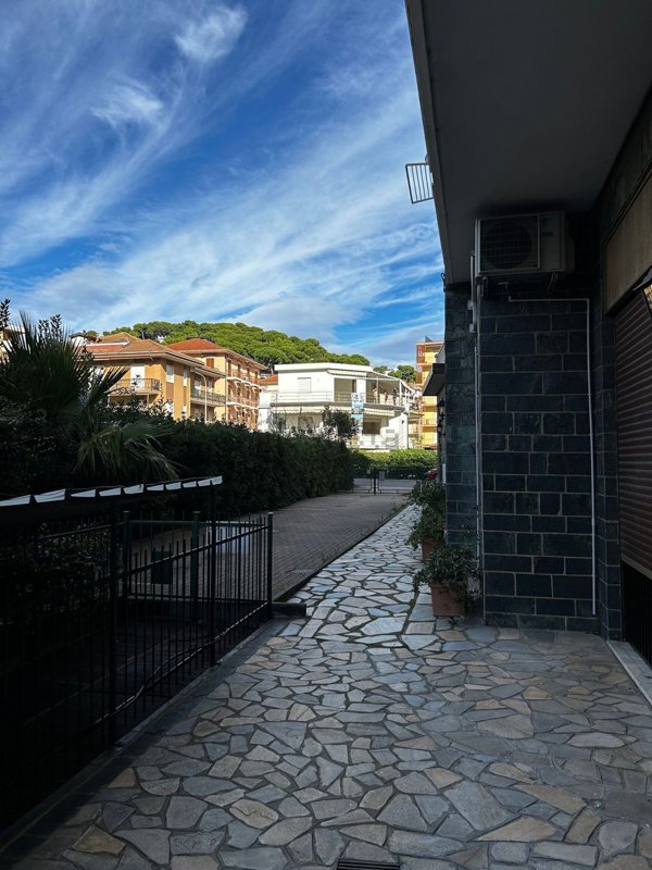 appartamento in vendita ad Andora