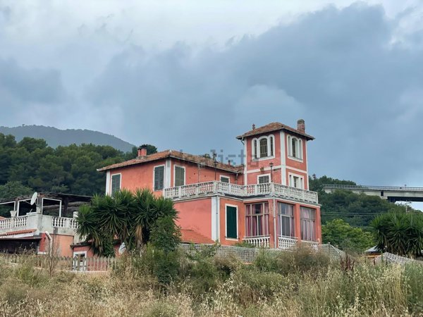 appartamento in vendita ad Andora