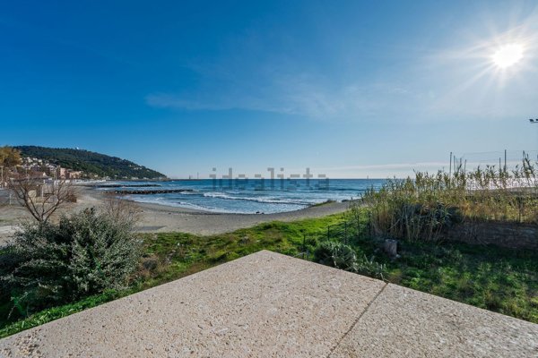 appartamento in vendita ad Andora