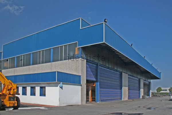 capannone in vendita ad Andora