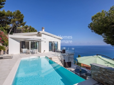 casa indipendente in vendita ad Andora