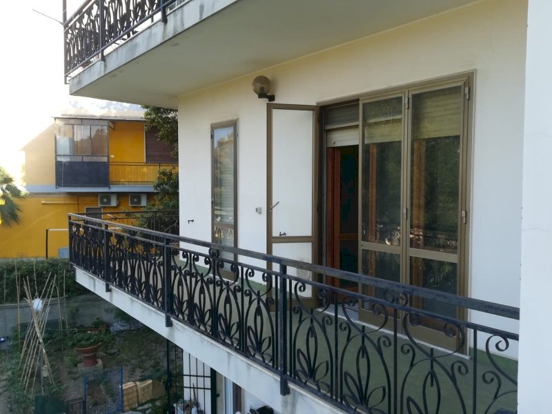 appartamento in vendita ad Andora in zona Rollo