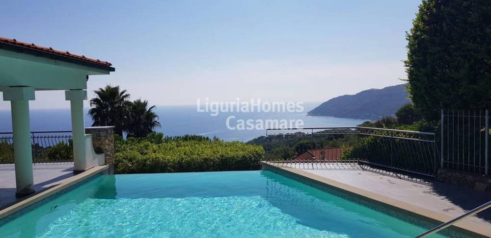 casa indipendente in vendita ad Andora