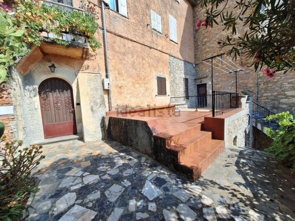 appartamento in vendita ad Andora