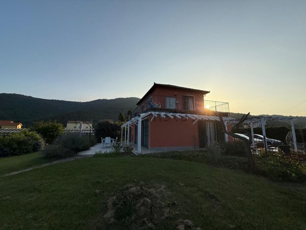 casa indipendente in vendita ad Andora