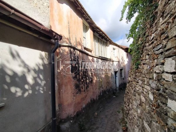 casa indipendente in vendita ad Andora