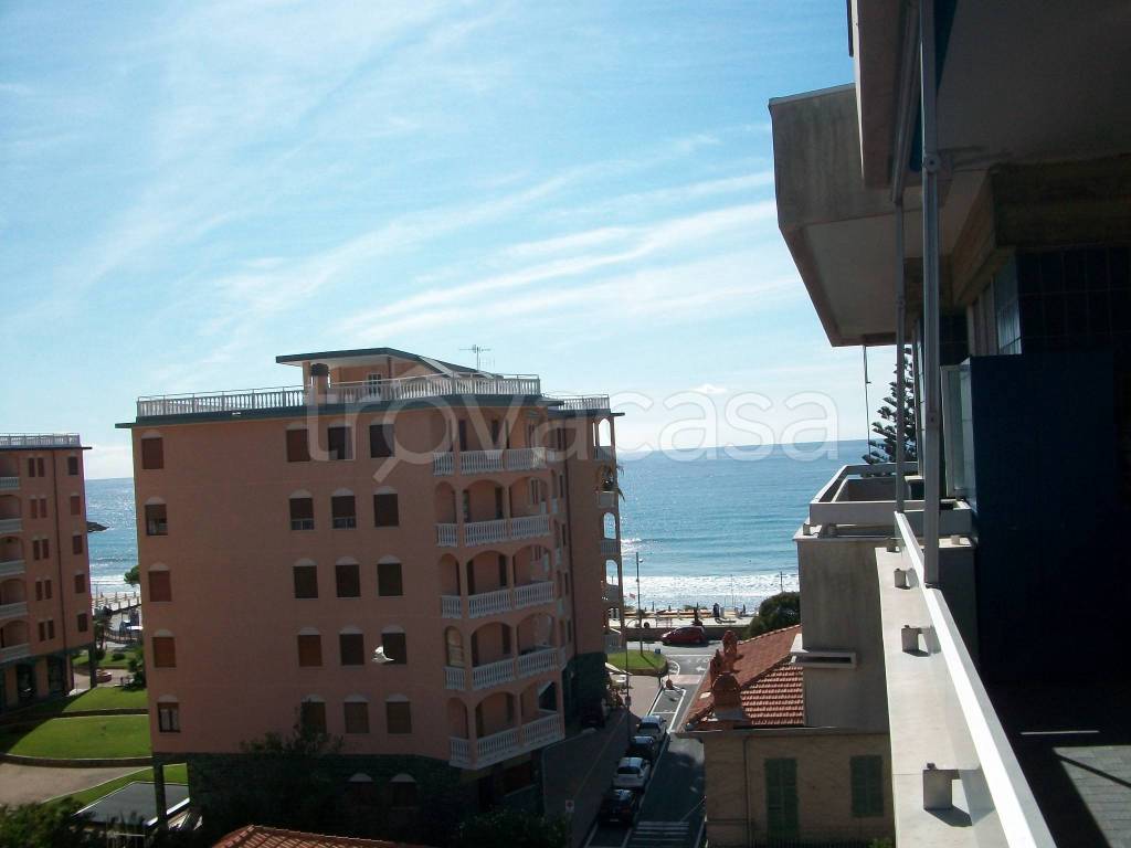 appartamento in vendita ad Andora