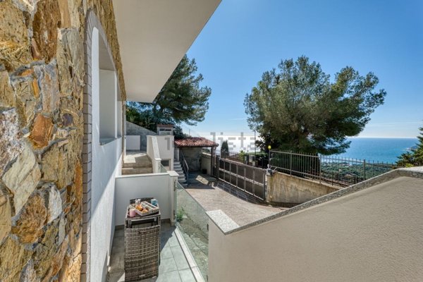 appartamento in vendita ad Andora