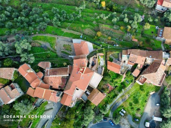 casa indipendente in vendita ad Andora in zona Molino