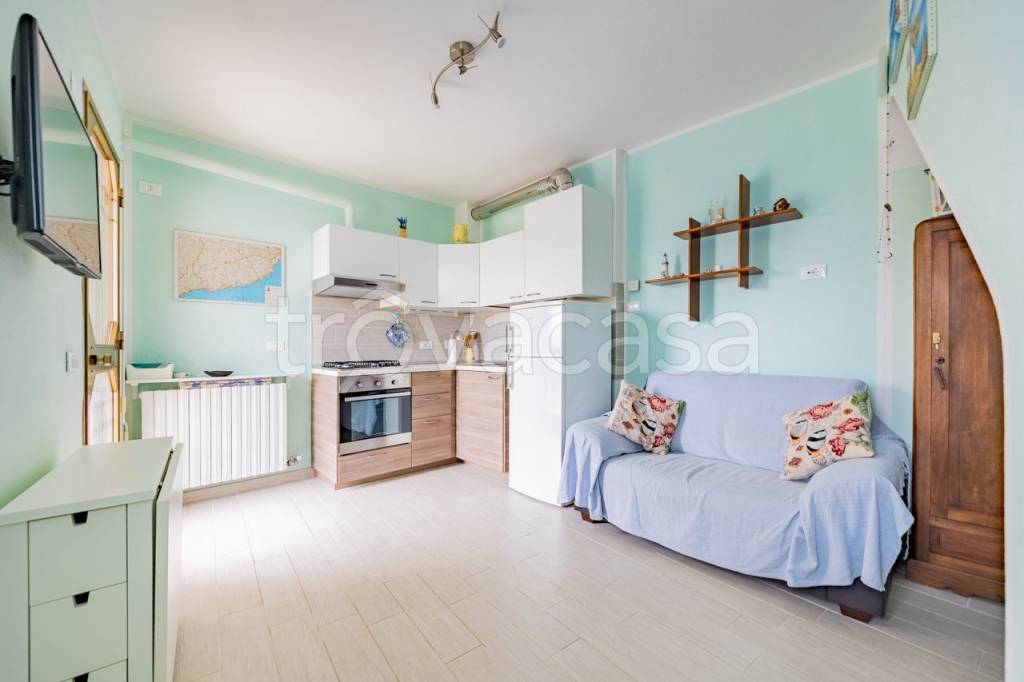 casa indipendente in vendita ad Andora