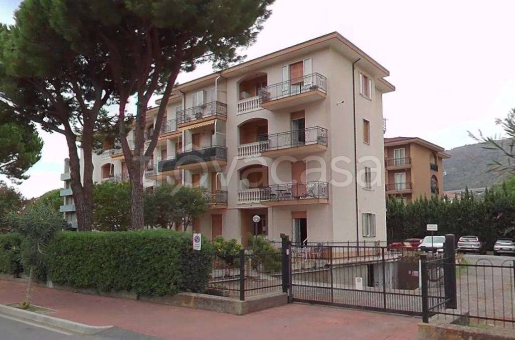 appartamento in vendita ad Andora