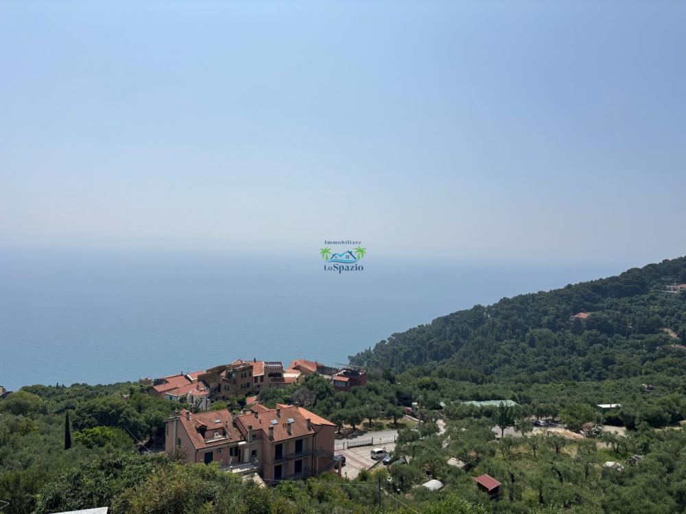 appartamento in vendita ad Andora in zona Rollo