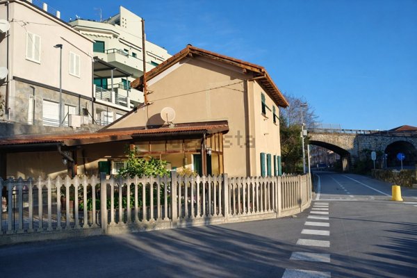 casa indipendente in vendita ad Andora