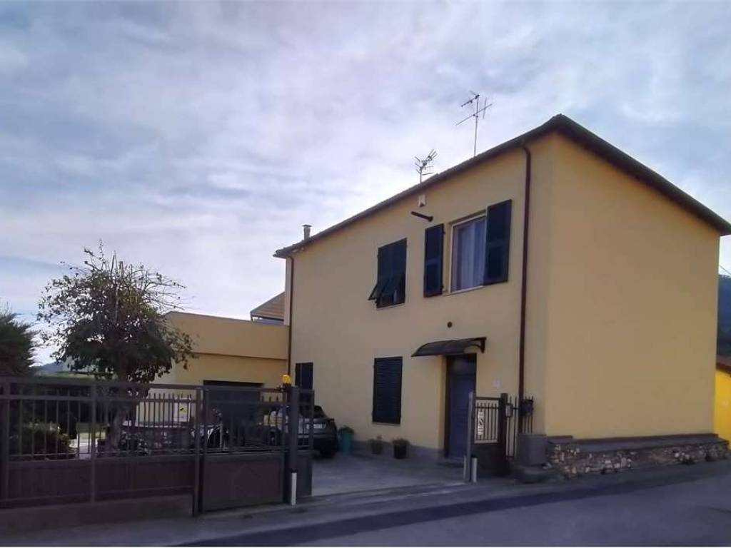 casa indipendente in vendita ad Andora in zona Molino