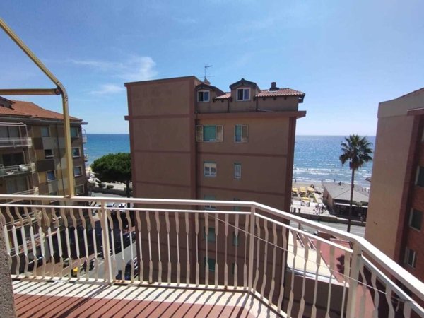 appartamento in vendita ad Andora