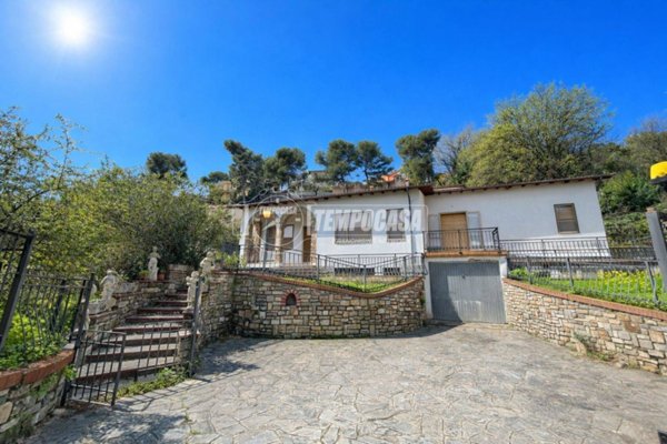 appartamento in vendita ad Andora in zona Rollo