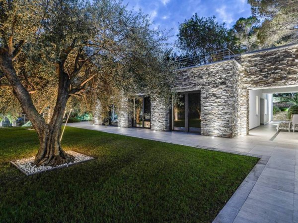 casa indipendente in vendita ad Andora