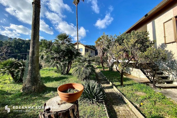 casa indipendente in vendita ad Andora in zona San Bartolomeo