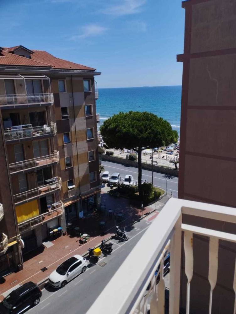 appartamento in vendita ad Andora