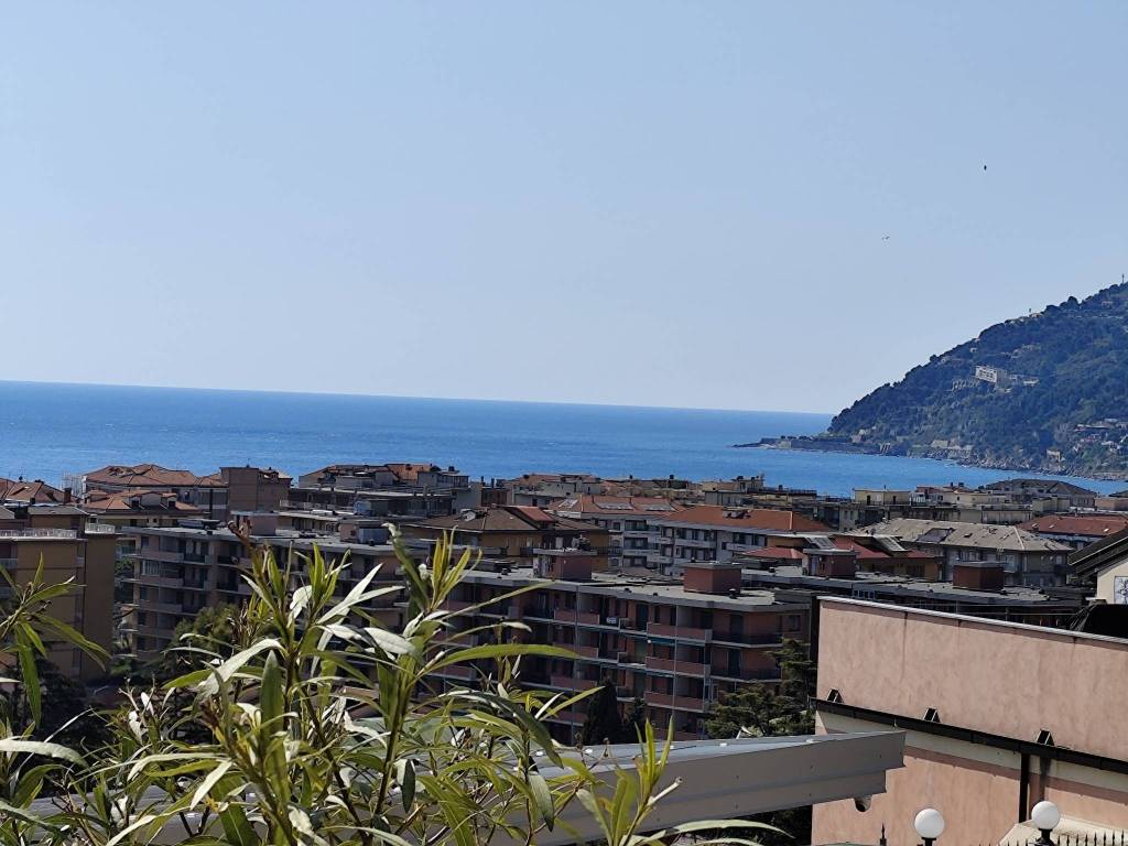 casa indipendente in vendita ad Andora