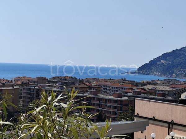 casa indipendente in vendita ad Andora