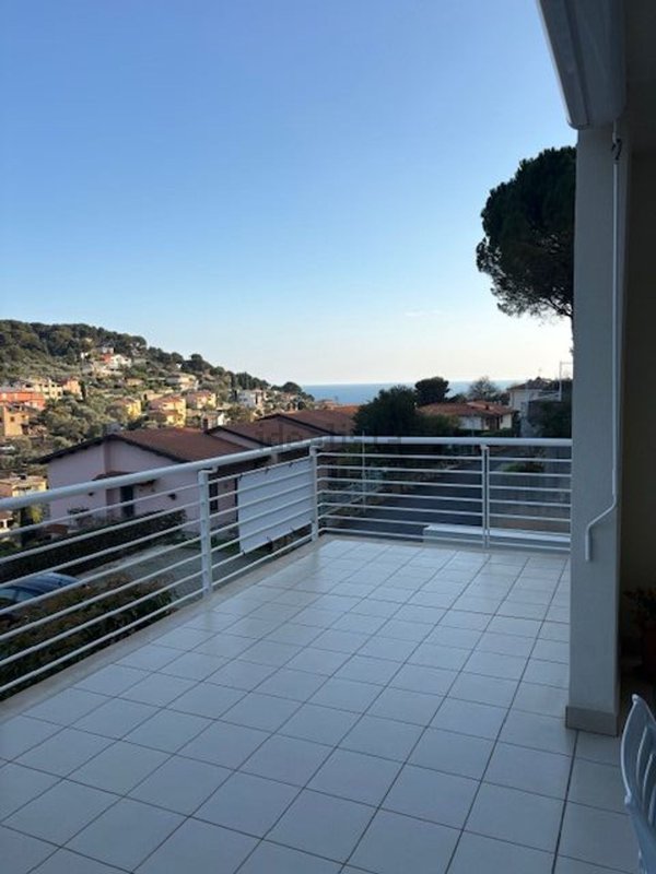 appartamento in vendita ad Andora