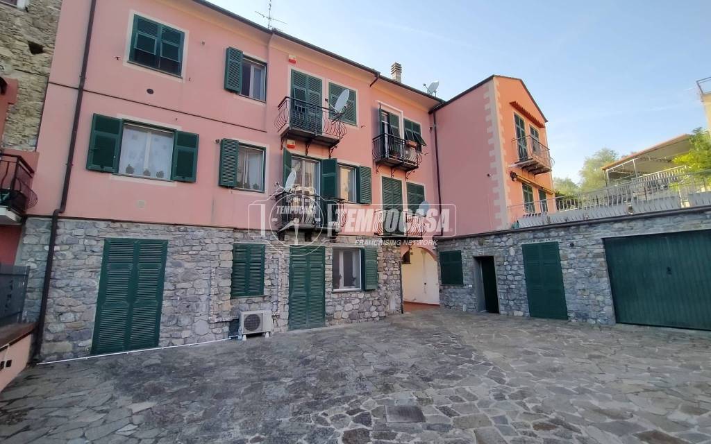 appartamento in vendita ad Andora in zona Molino