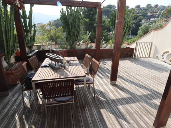 casa indipendente in vendita ad Andora