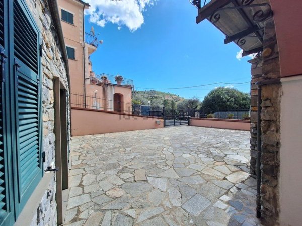 appartamento in vendita ad Andora