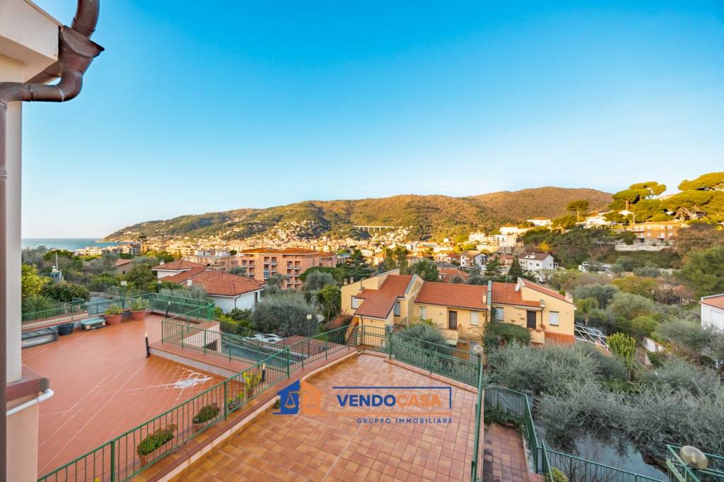 appartamento in vendita ad Andora