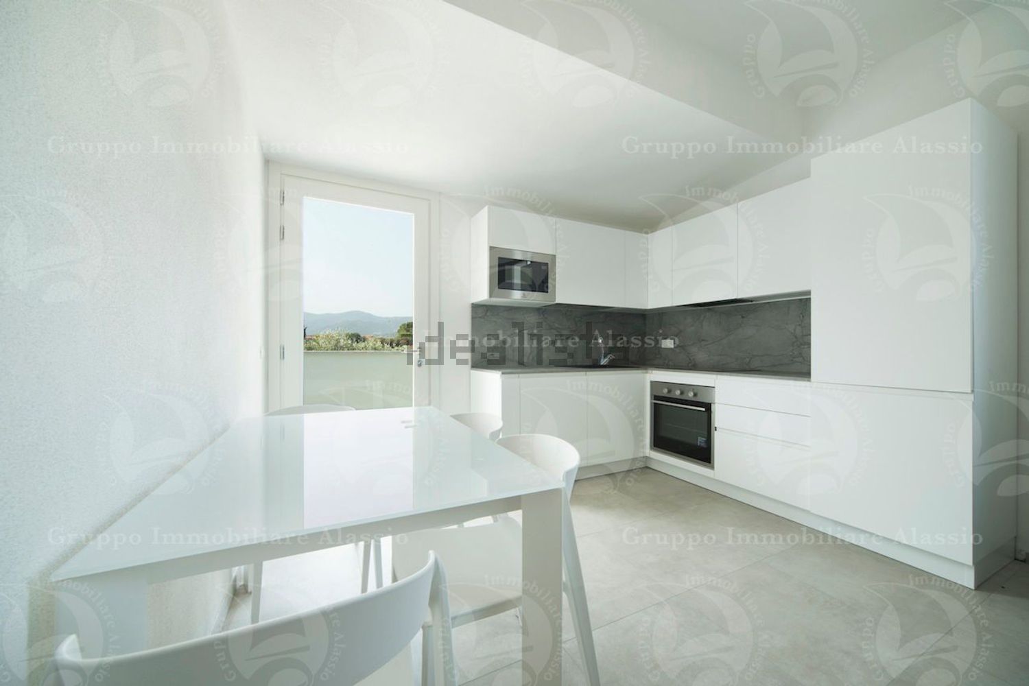 appartamento in vendita ad Andora