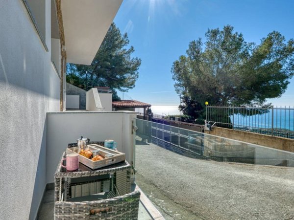 appartamento in vendita ad Andora