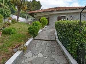 villa in vendita ad Andora