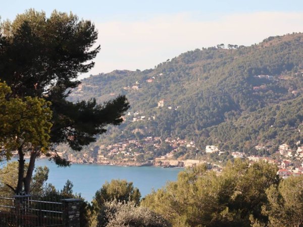 appartamento in vendita ad Andora