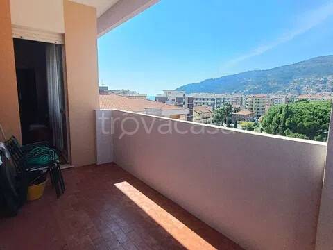 appartamento in vendita ad Andora