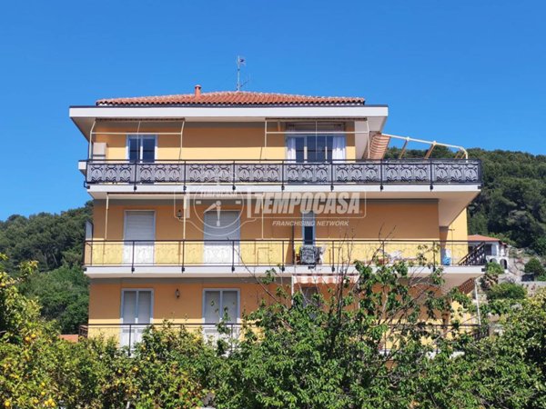 appartamento in vendita ad Andora