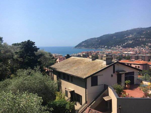 casa indipendente in vendita ad Andora
