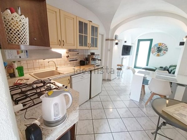 appartamento in vendita ad Andora in zona Molino