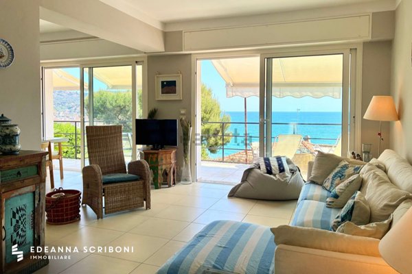 casa indipendente in vendita ad Andora