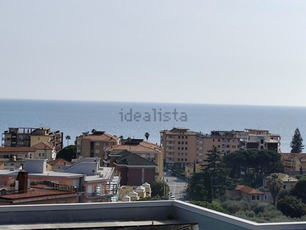 casa indipendente in vendita ad Andora