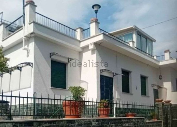 casa indipendente in vendita ad Andora