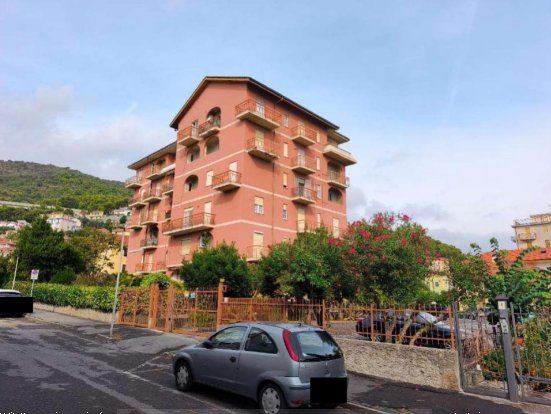 appartamento in vendita ad Andora